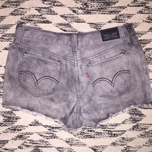 Levi’s cut off shorts